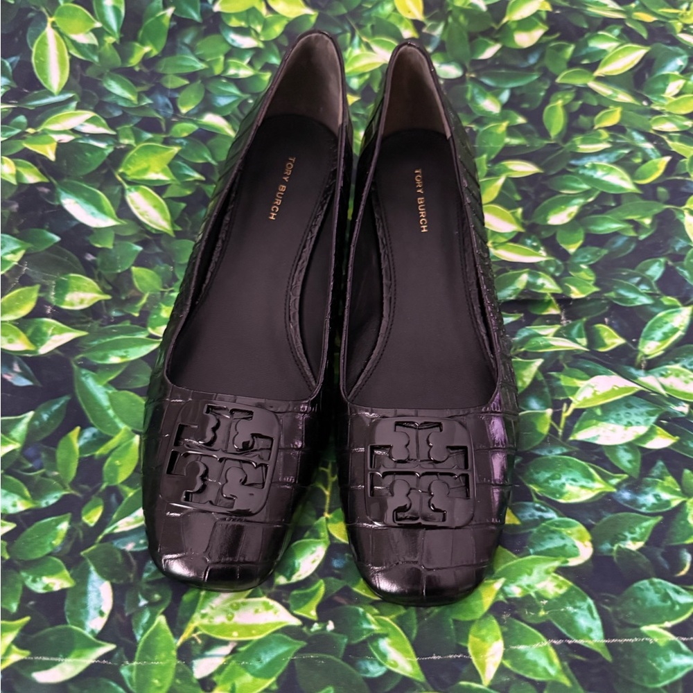 NWT Tory Burch Black Heels with Sleek Design - 2 Inch Size 8